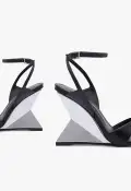 Jill Nappa Leather Sandal(5,Black)