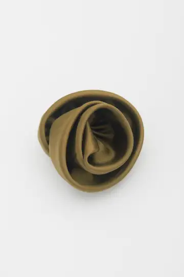 SATIN ROSE HAIR TIE(BLACK)
