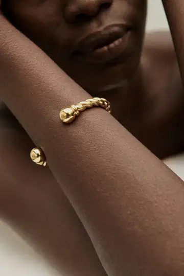 ROPE CUFF