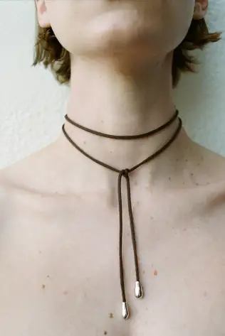 ELEGANT SHOELACE CHOKER(Black)