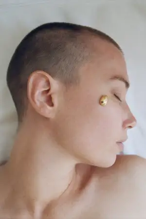 18K TINY EGG PENDANT