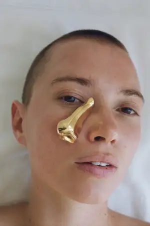 18K GOLD NOSE BROOCH